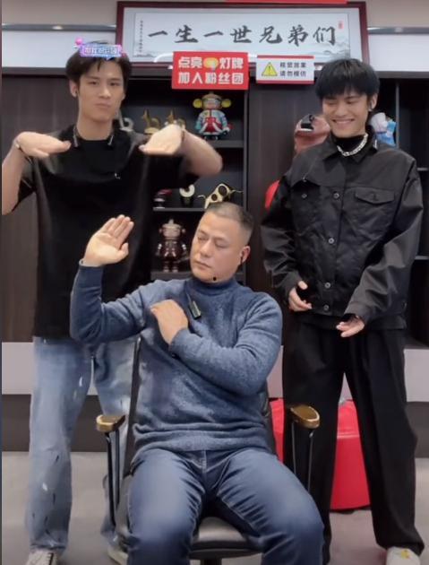 大杨哥爸爸爆料事件视频,揭秘背后惊人真相 第2张 大杨哥爸爸爆料事件视频,揭秘背后惊人真相 第2张