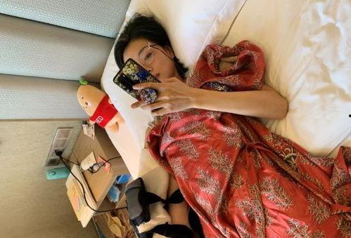 万茜行李爆料视频,揭秘明星出行必备清单